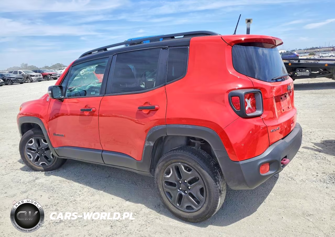 2018 Jeep Renegade Trailhawk VIN:ZACCJBCB8JPG67543 - 2