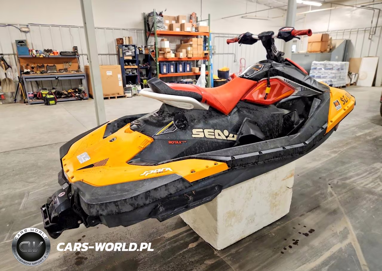 2018 Sea-Doo Jet Ski VIN:YDV72013B818 - 4