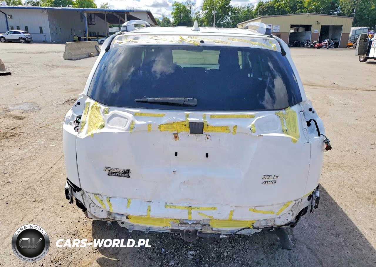 2018 Toyota Rav4 Xle VIN:2T3RFREV8JW744523 - 6