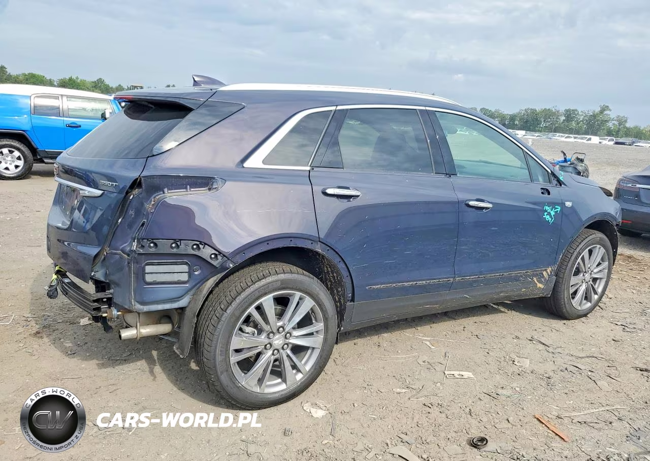 2024 Cadillac Xt5 Premium Luxury VIN:1GYKNDR41RZ745558 - 3