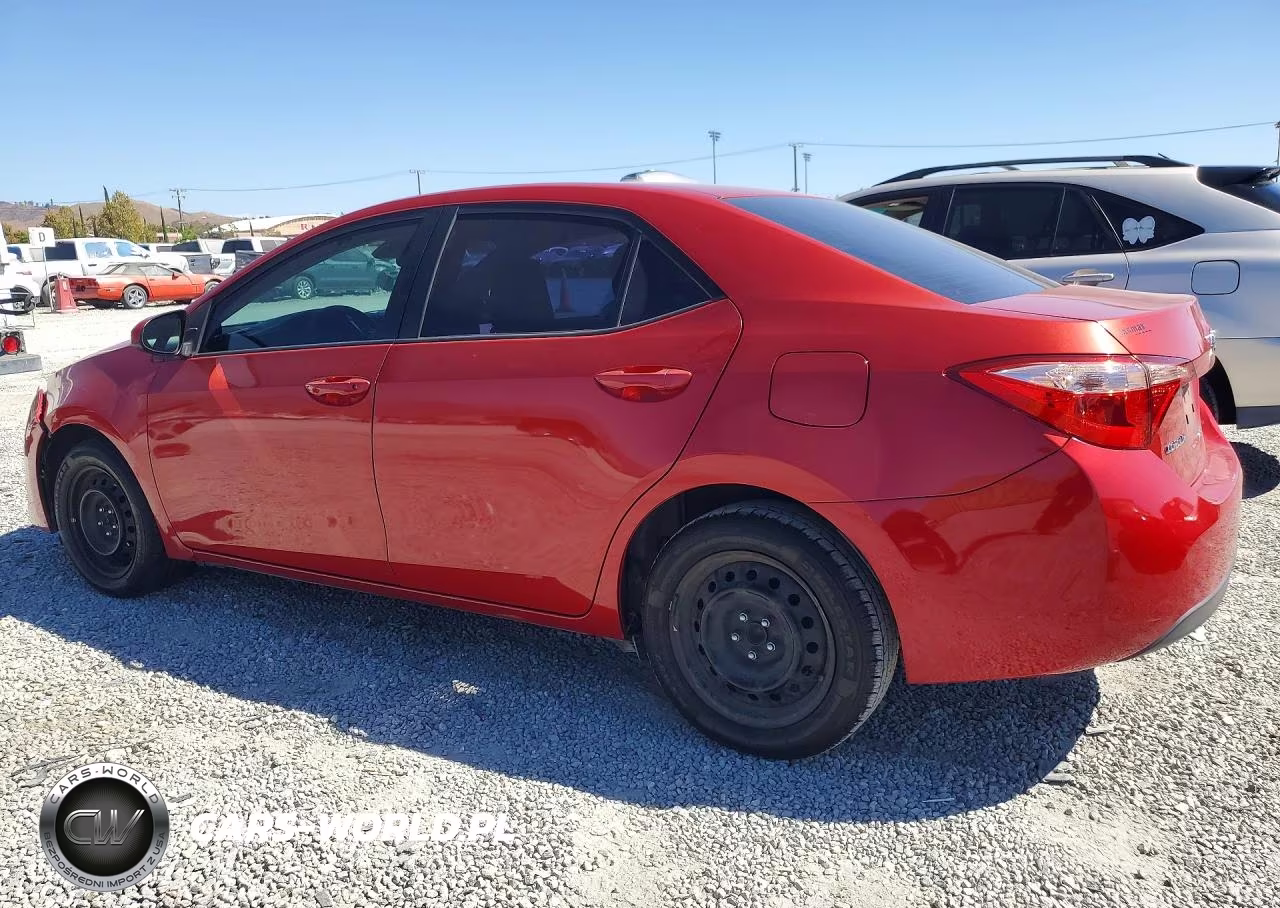 2018 Toyota Corolla Le VIN:5YFBURHE7JP828295 - 2