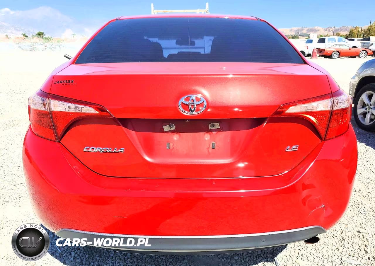 2018 Toyota Corolla Le VIN:5YFBURHE7JP828295 - 6