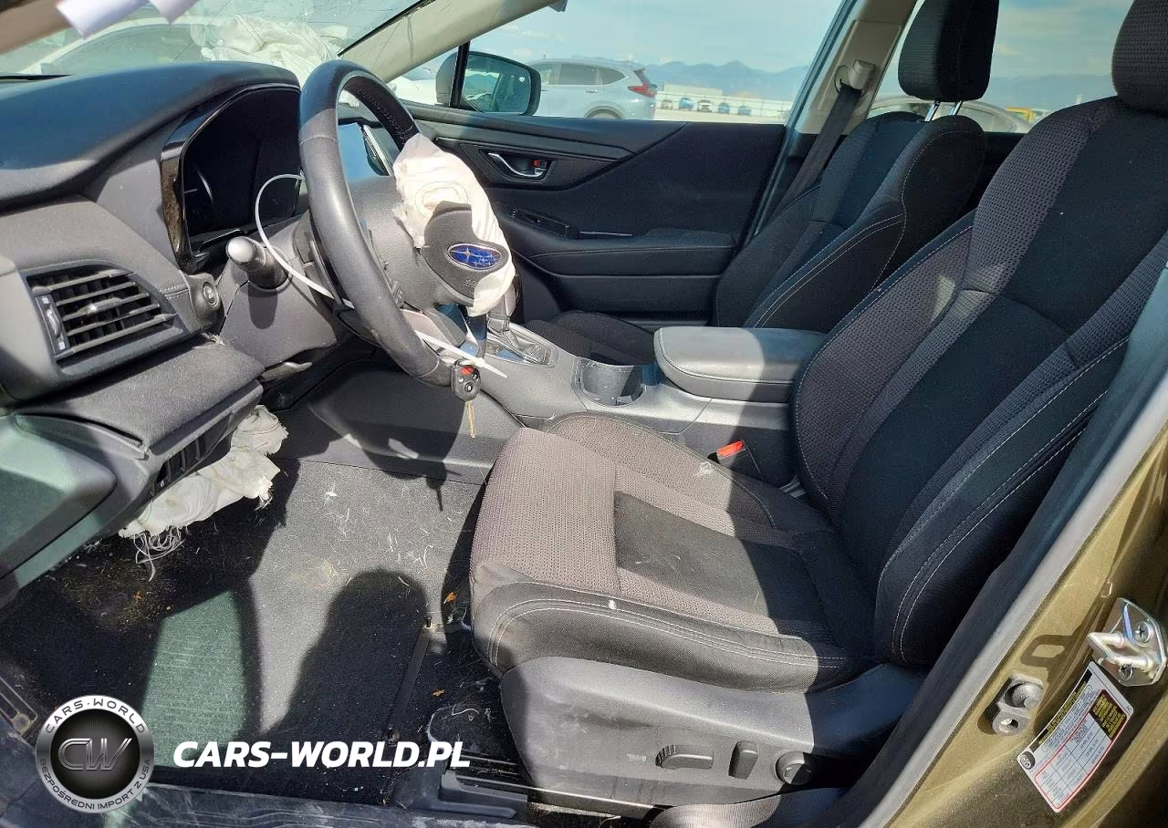 2020 Subaru Outback Premium VIN:4S4BTACC5L3223063 - 7