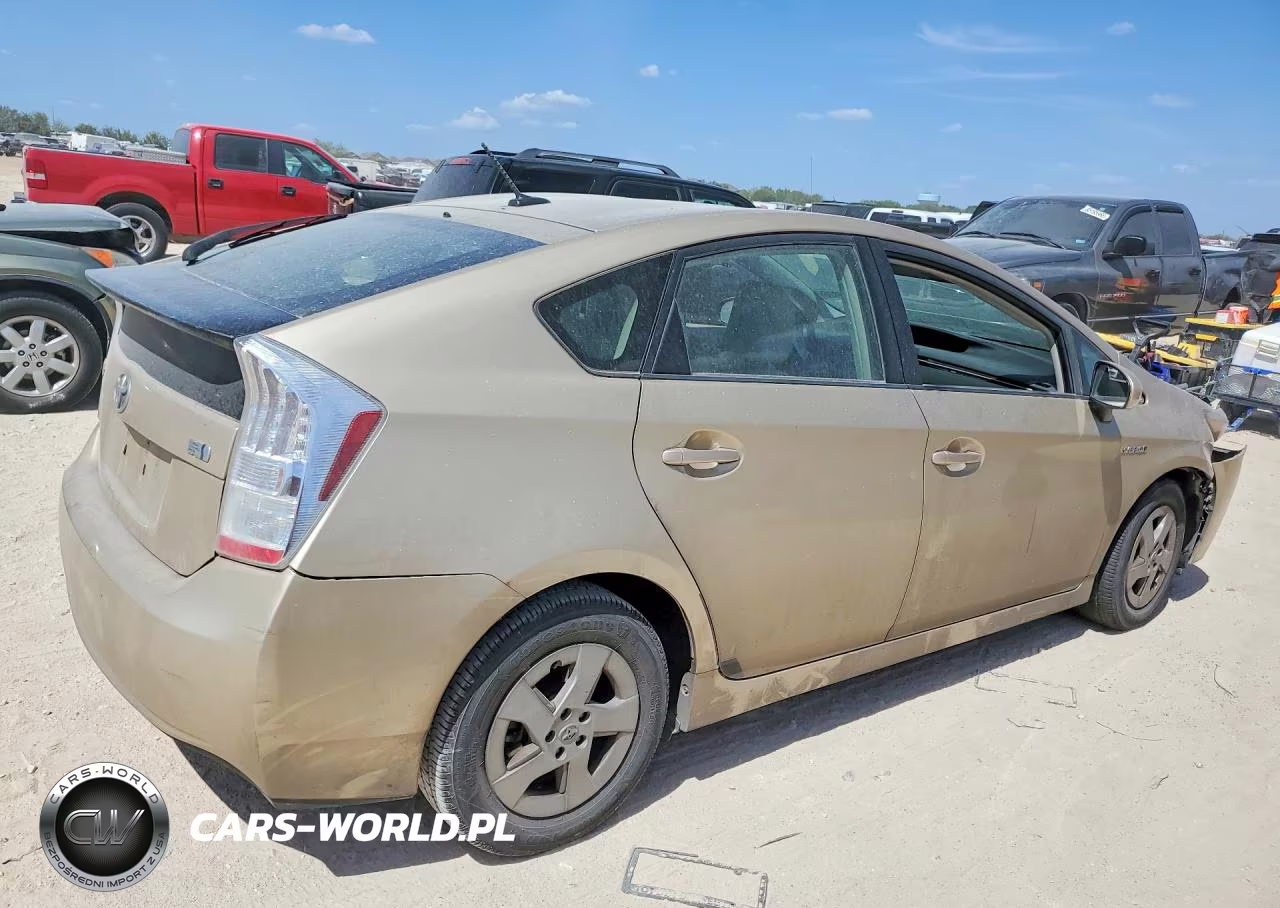 2011 Toyota Prius Two VIN:JTDKN3DU2B1437357 - 3