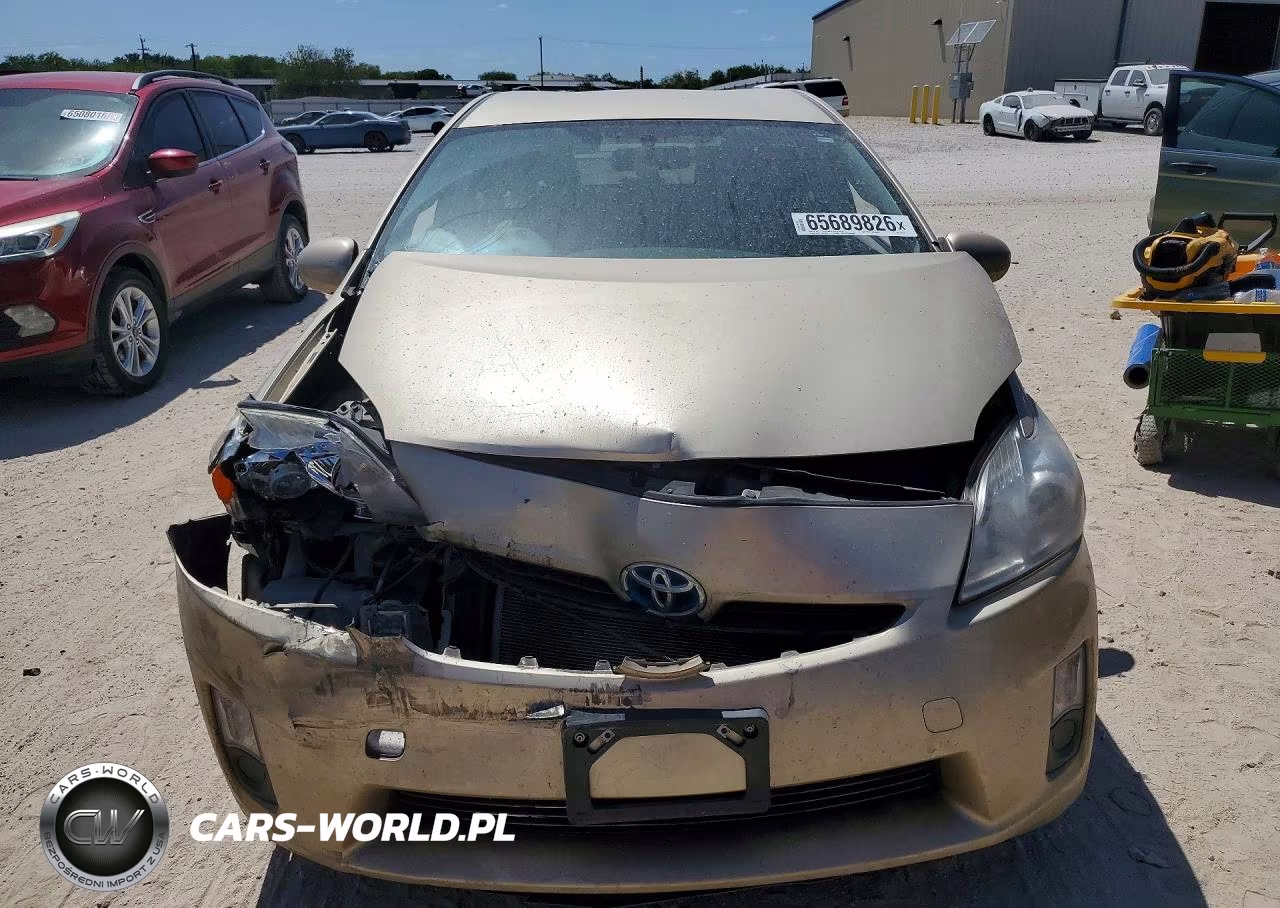 2011 Toyota Prius Two VIN:JTDKN3DU2B1437357 - 5