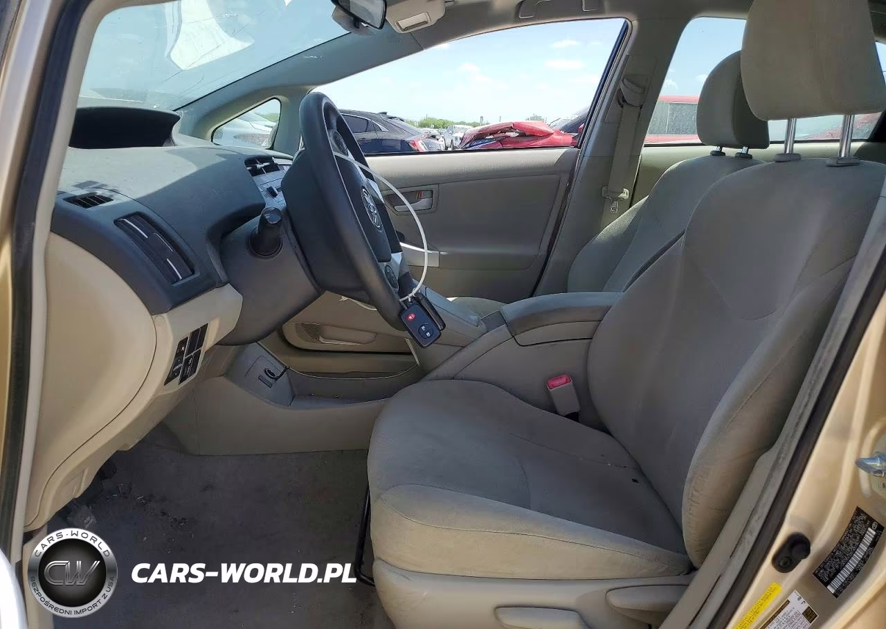 2011 Toyota Prius Two VIN:JTDKN3DU2B1437357 - 7