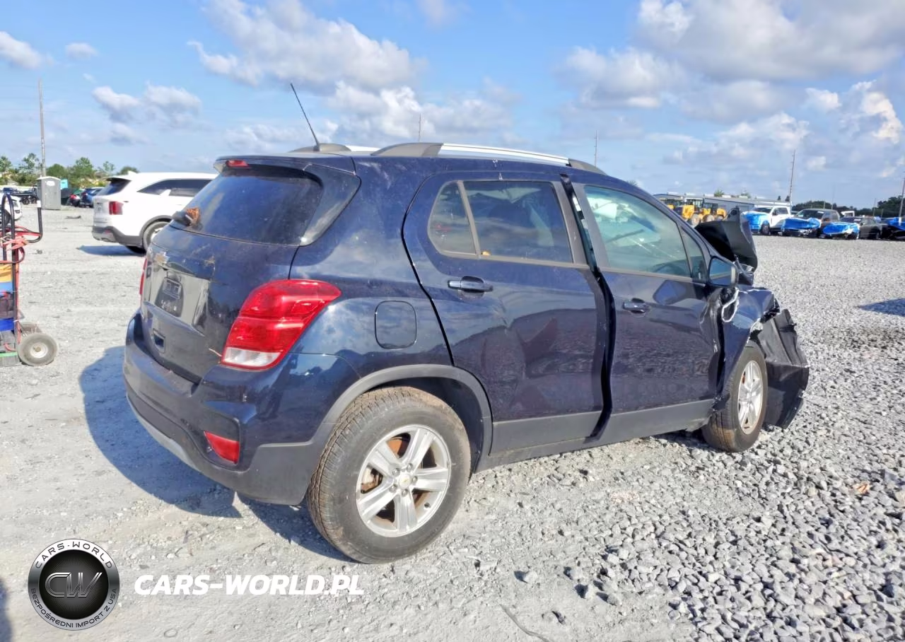 2021 Chevrolet Trax 1Lt VIN:KL7CJPSB3MB345385 - 3