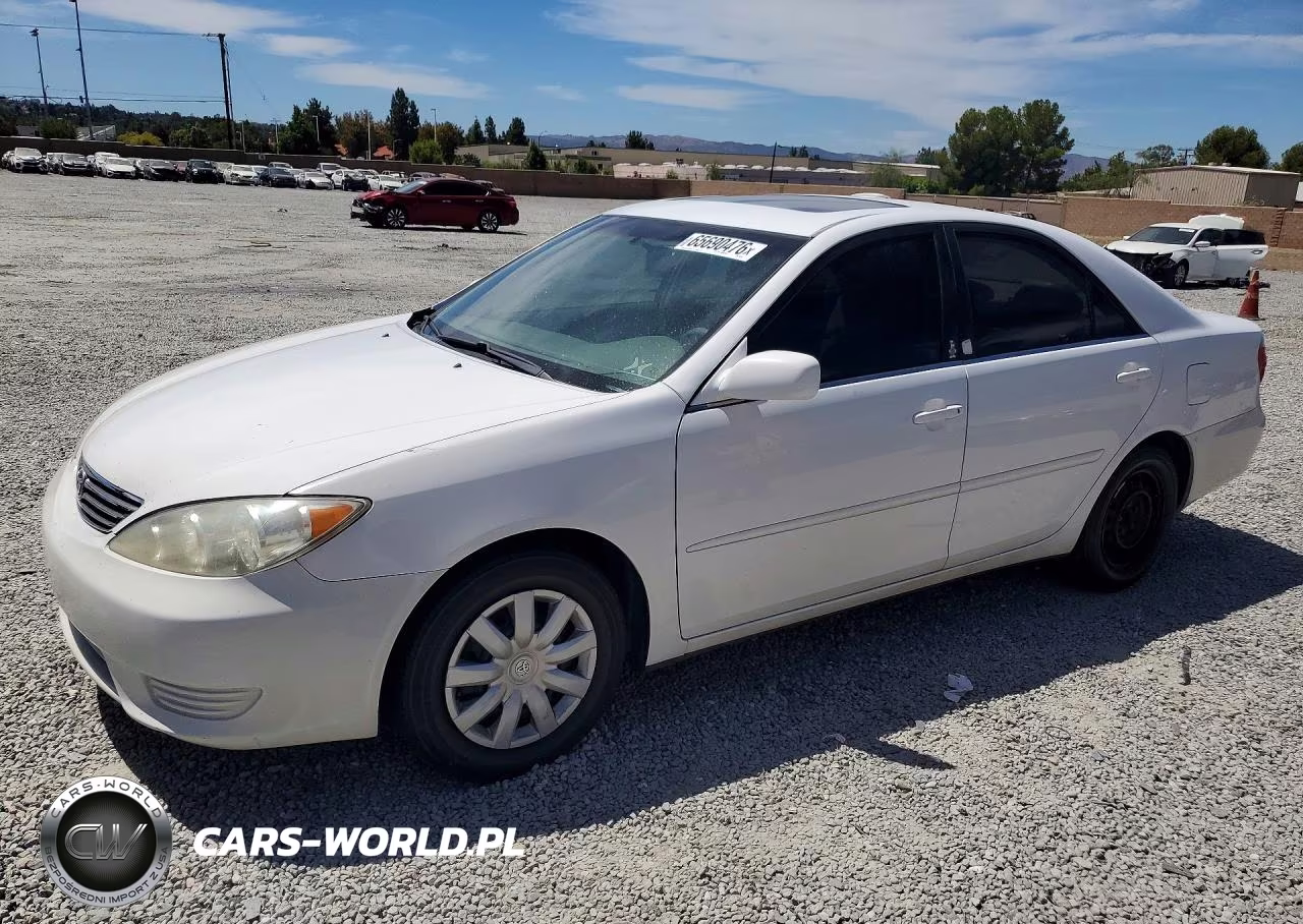 2005 Toyota Camry Le