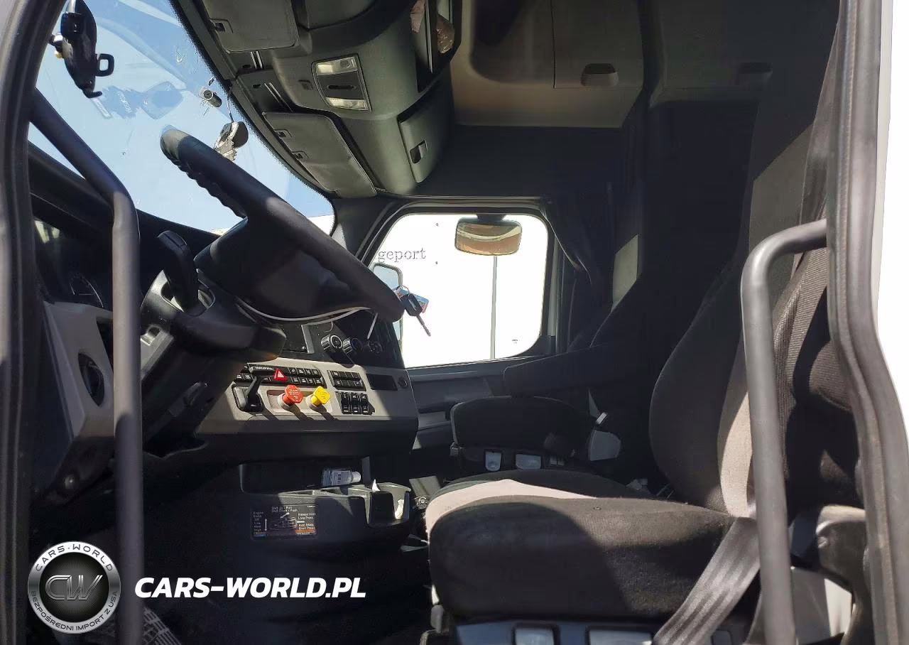 2020 Freightliner Cascadia 126 VIN:3AKJHHDRXLSLL7277 - 7