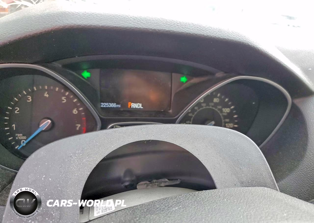 2017 Ford Focus Se VIN:1FADP3K25HL249276 - 9