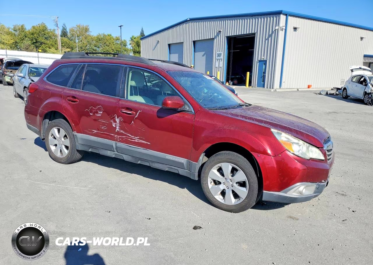 2011 Subaru Outback 2.5I Premium VIN:4S4BRBGC8B3370748 - 4