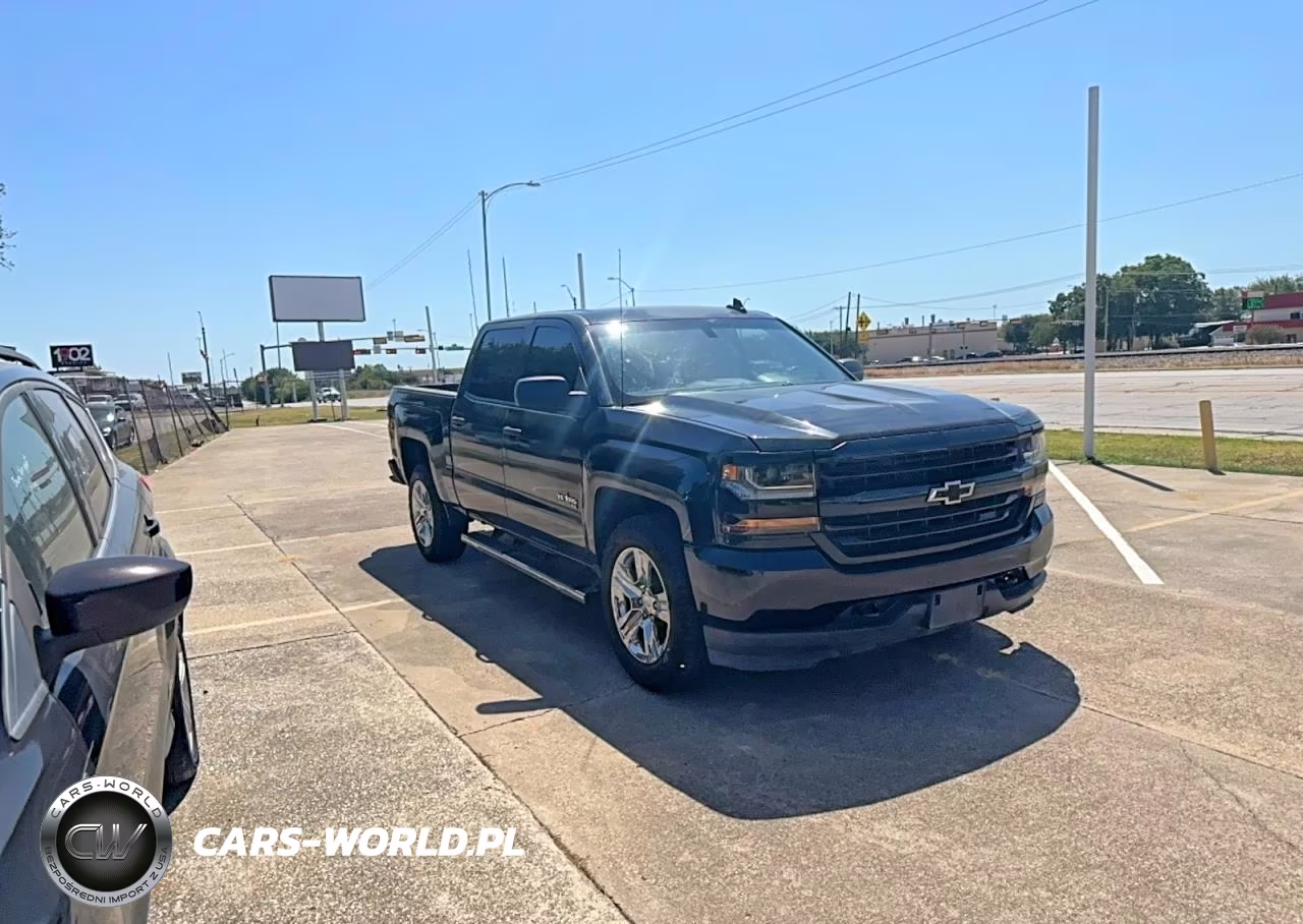 2018 Chevrolet Silverado C1500 Custom – zdjęcie 1 z 10