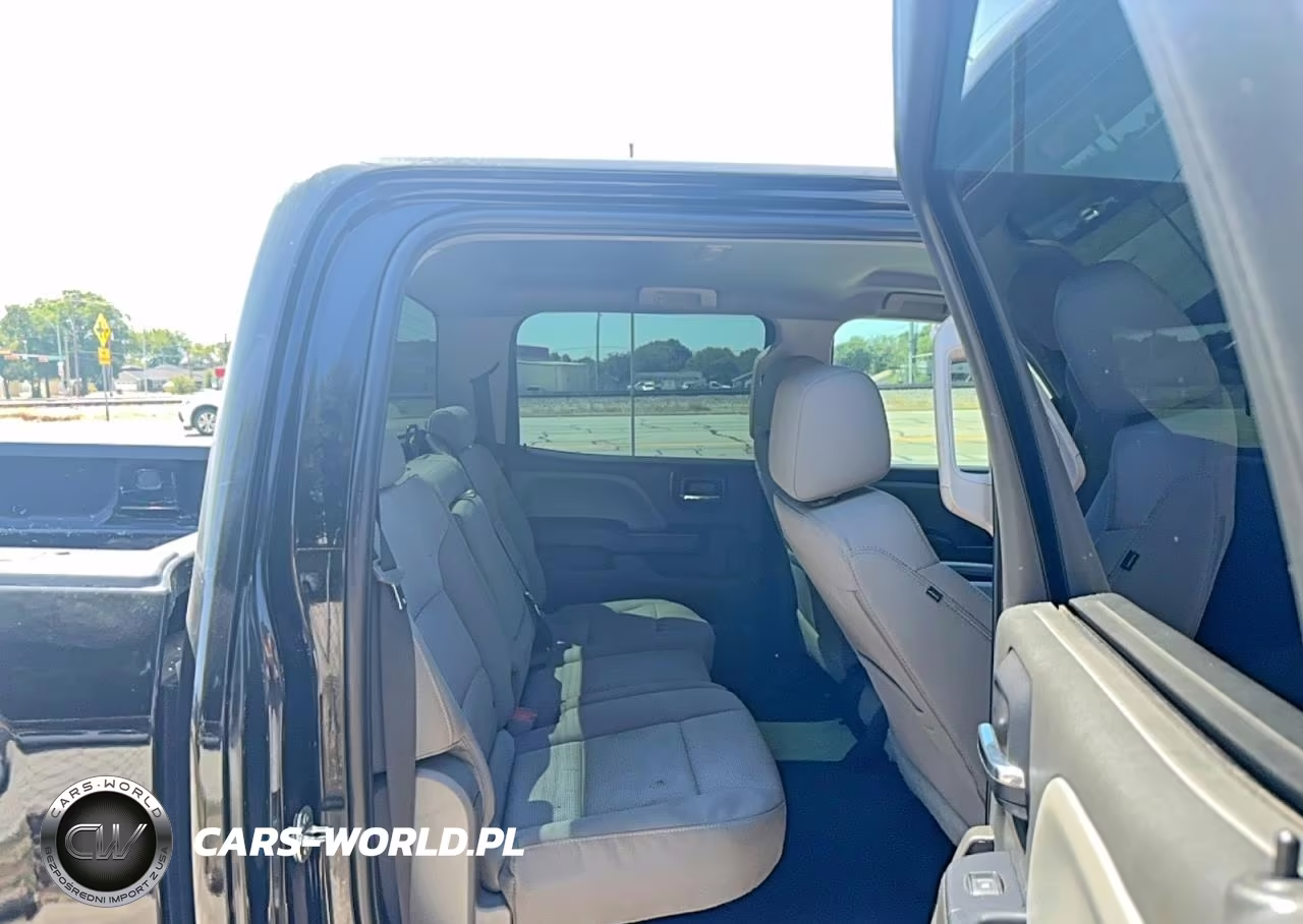 2018 Chevrolet Silverado C1500 Custom VIN:3GCPCPEC0JG496674 - 6