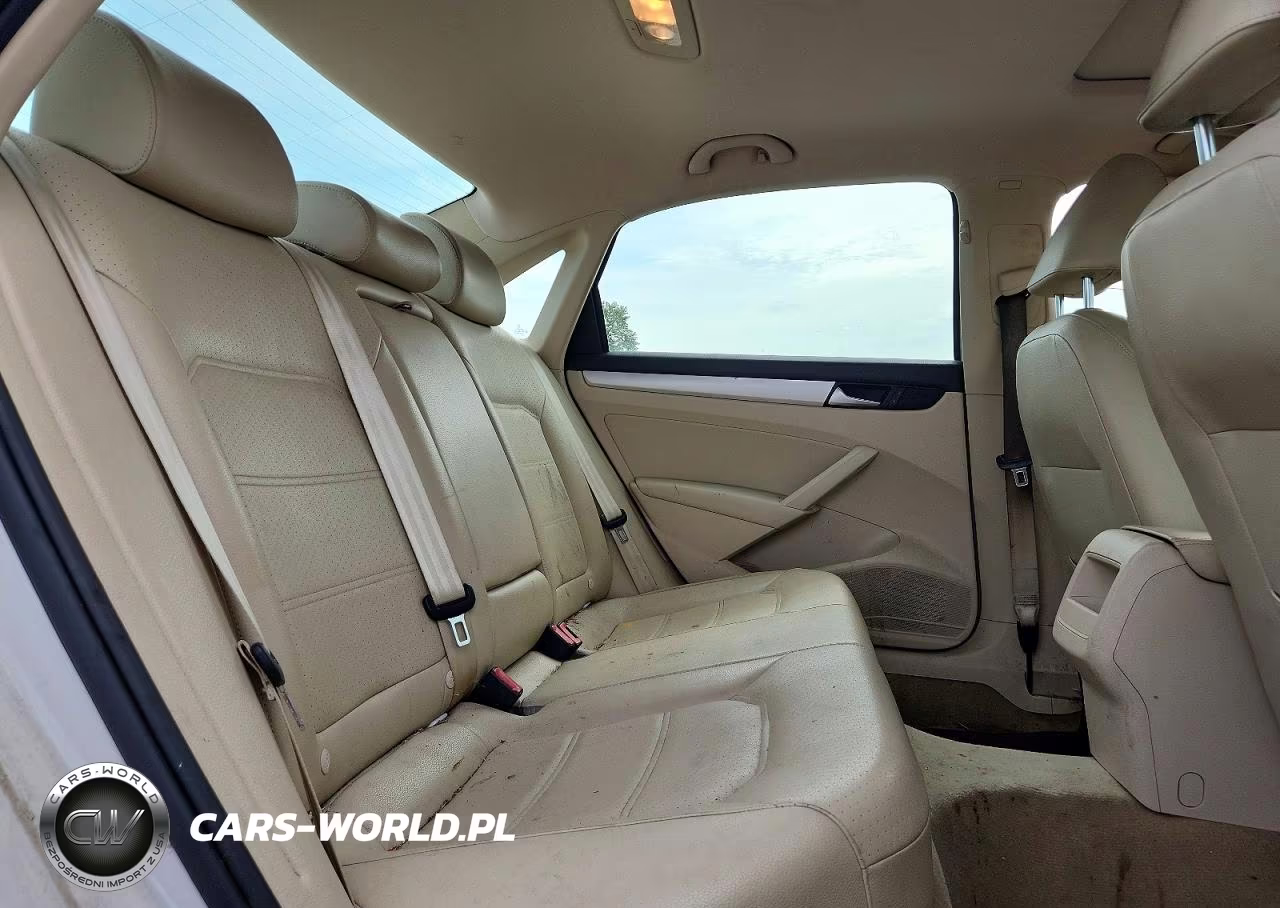 2012 Volkswagen Passat Se VIN:1VWBH7A37CC090010 - 10