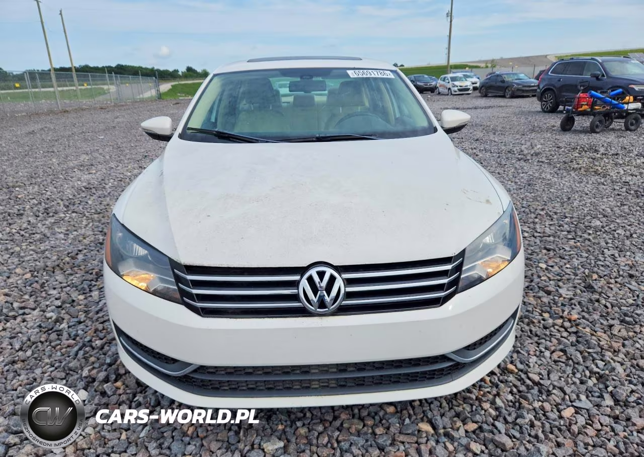 2012 Volkswagen Passat Se VIN:1VWBH7A37CC090010 - 5