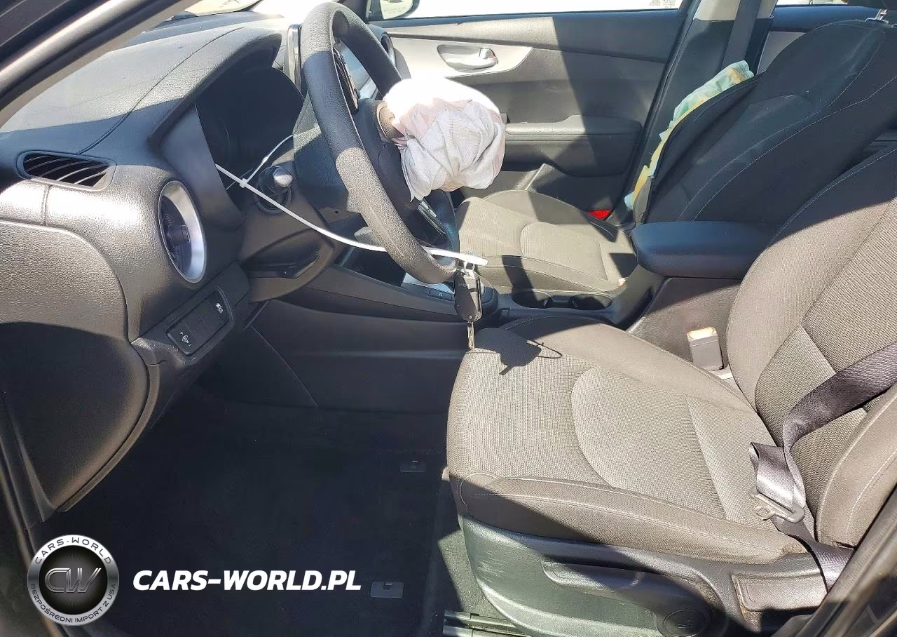 2023 Kia Forte Lxs VIN:3KPF24ADXPE649934 - 7