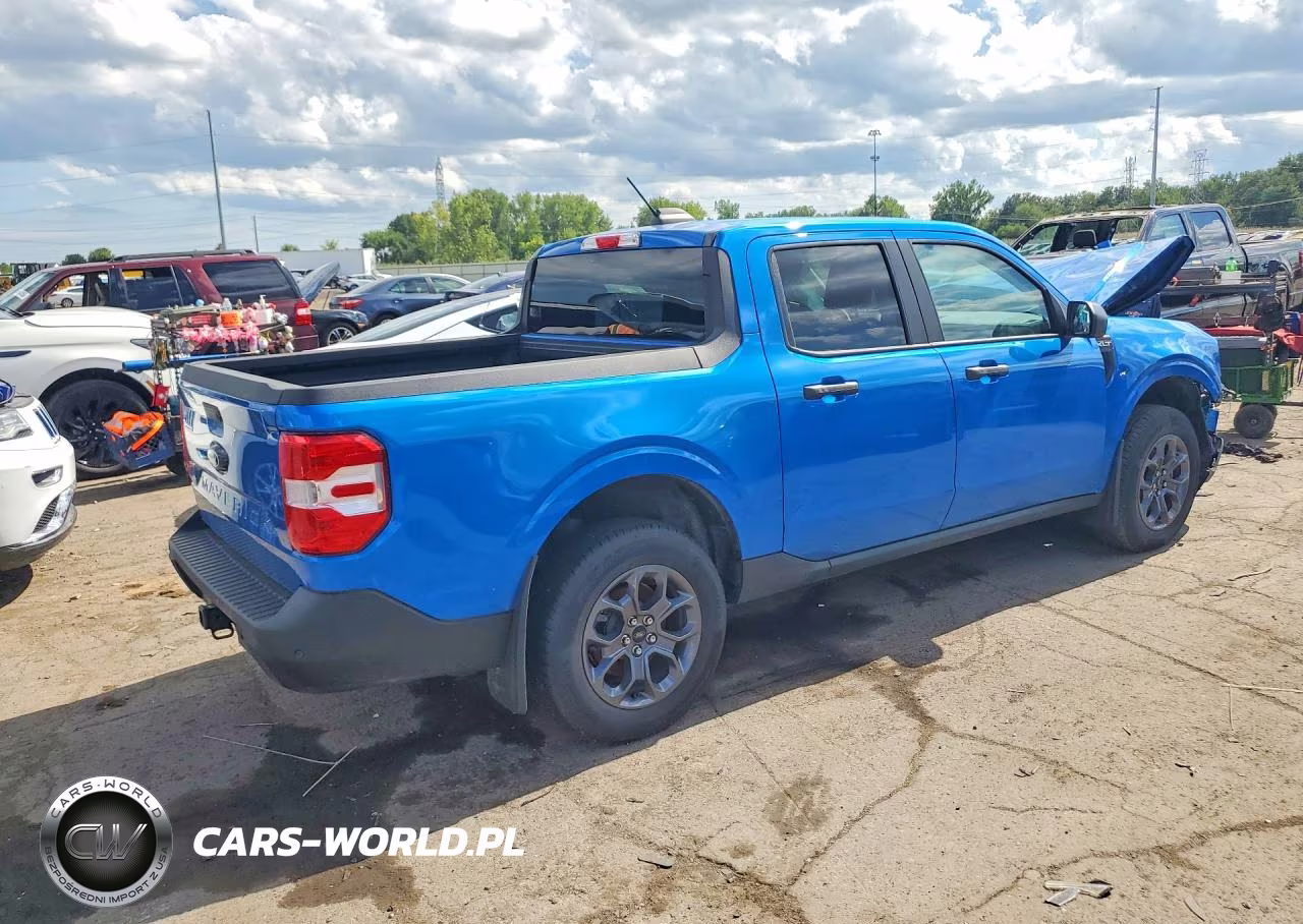2025 Ford Maverick Xlt VIN:3FTTW8J32SRA00197 - 3