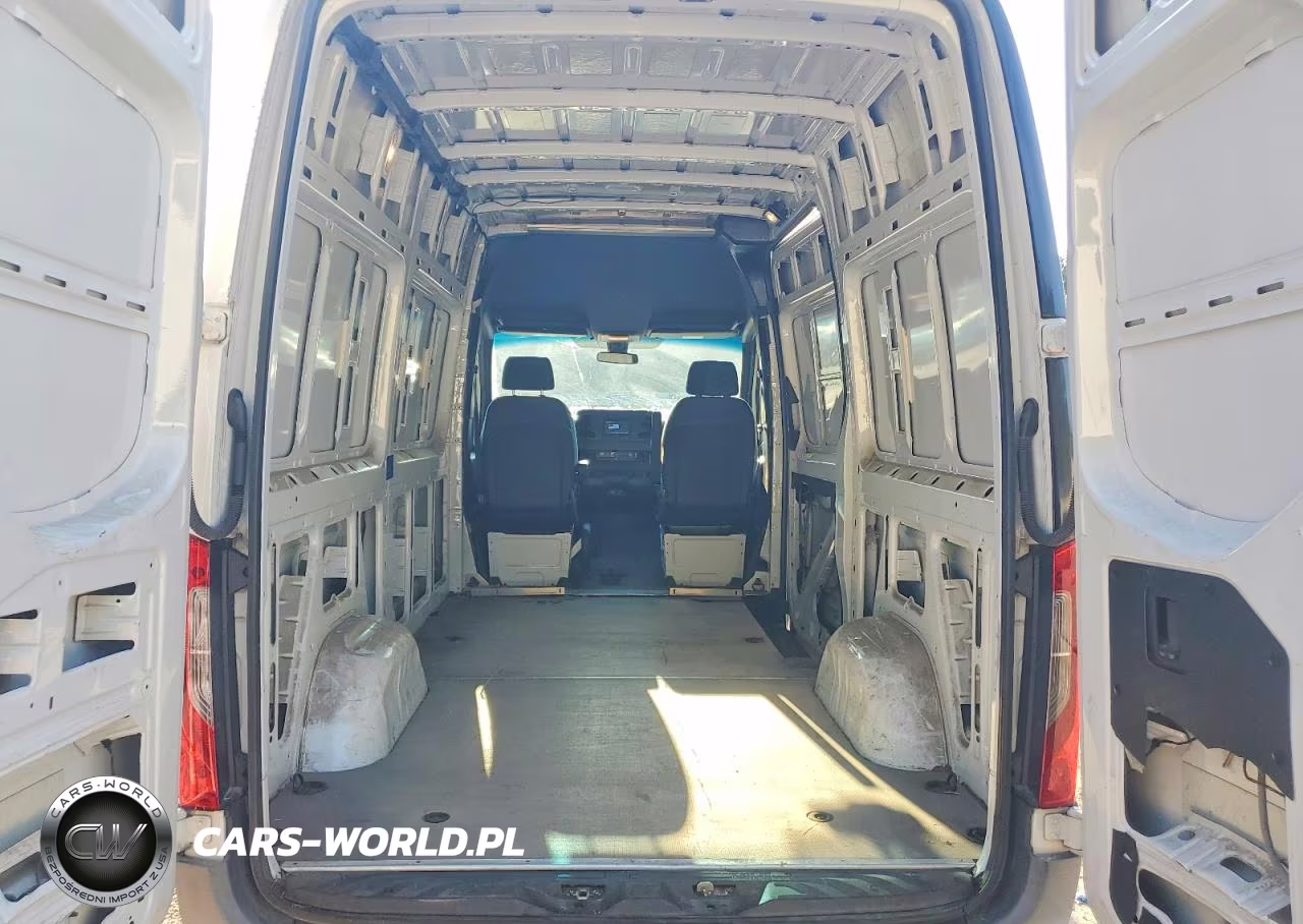 2020 Mercedes-Benz Sprinter 2500 Delivery Van VIN:W1W40BHY3LT035761 - 10