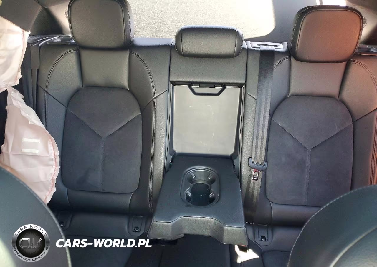 2018 Porsche Macan VIN:WP1AA2A5XJLB04002 - 10