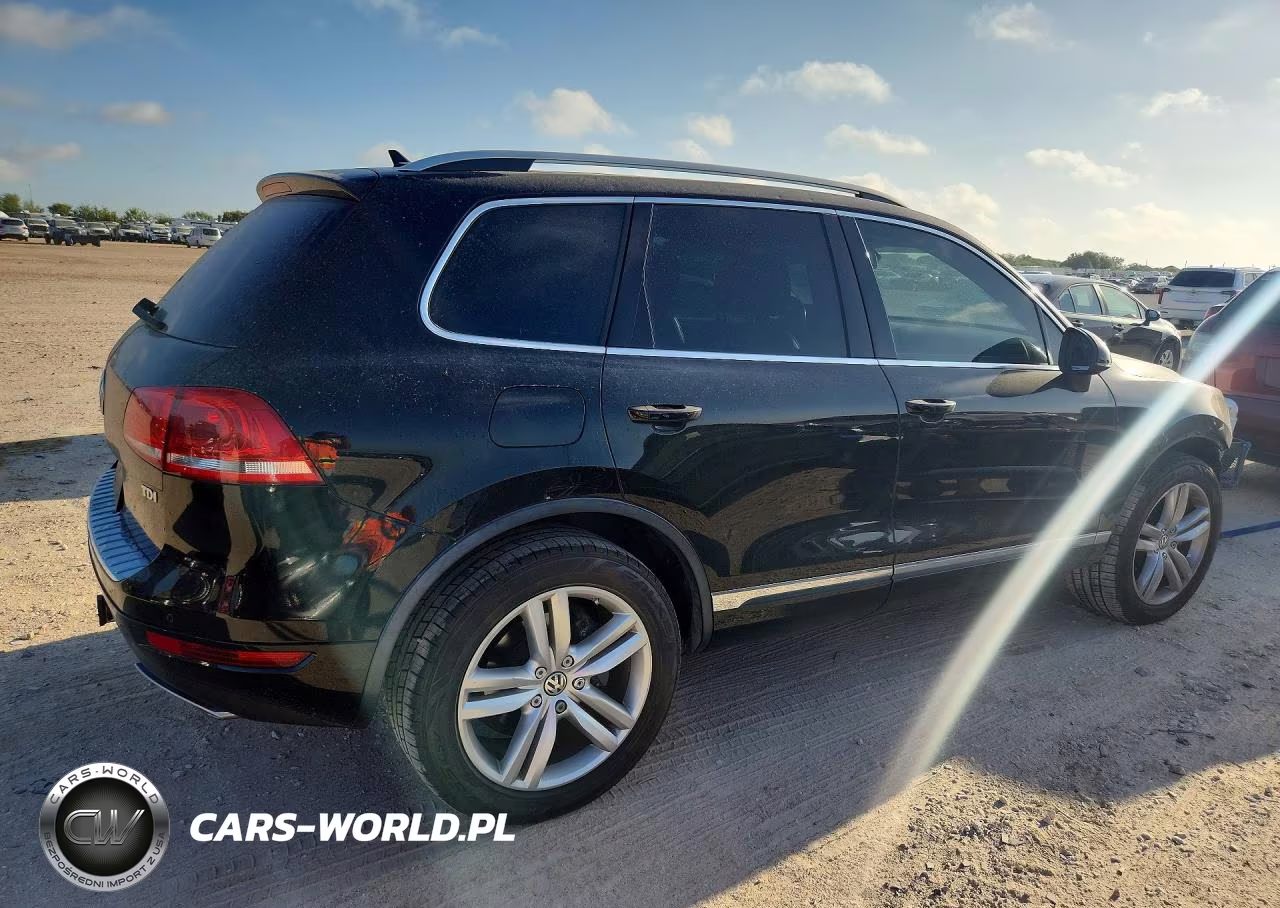 2012 Volkswagen Touareg V6 Tdi VIN:WVGFK9BP1CD001251 - 3