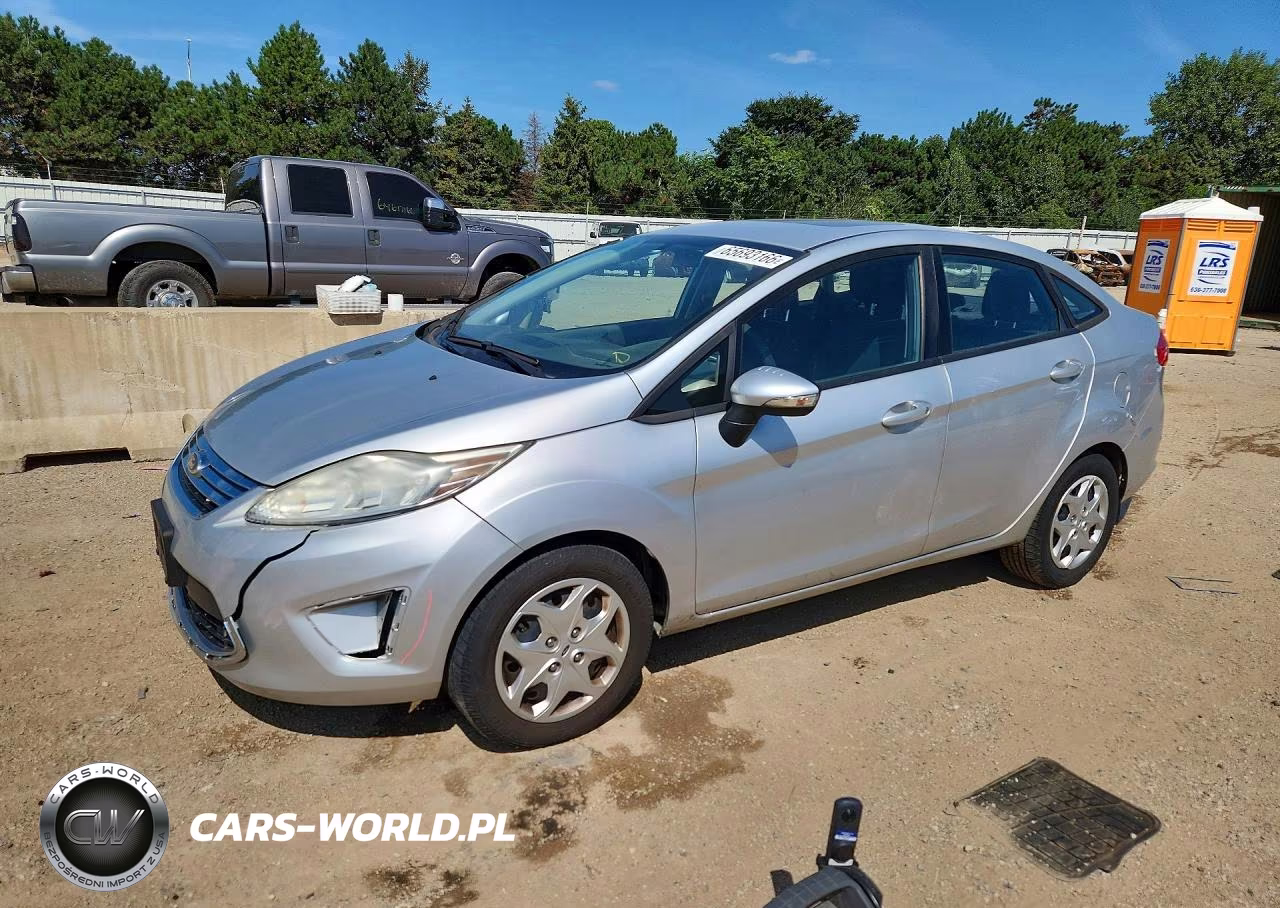 2013 Ford Fiesta Se – zdjęcie 1 z 12
