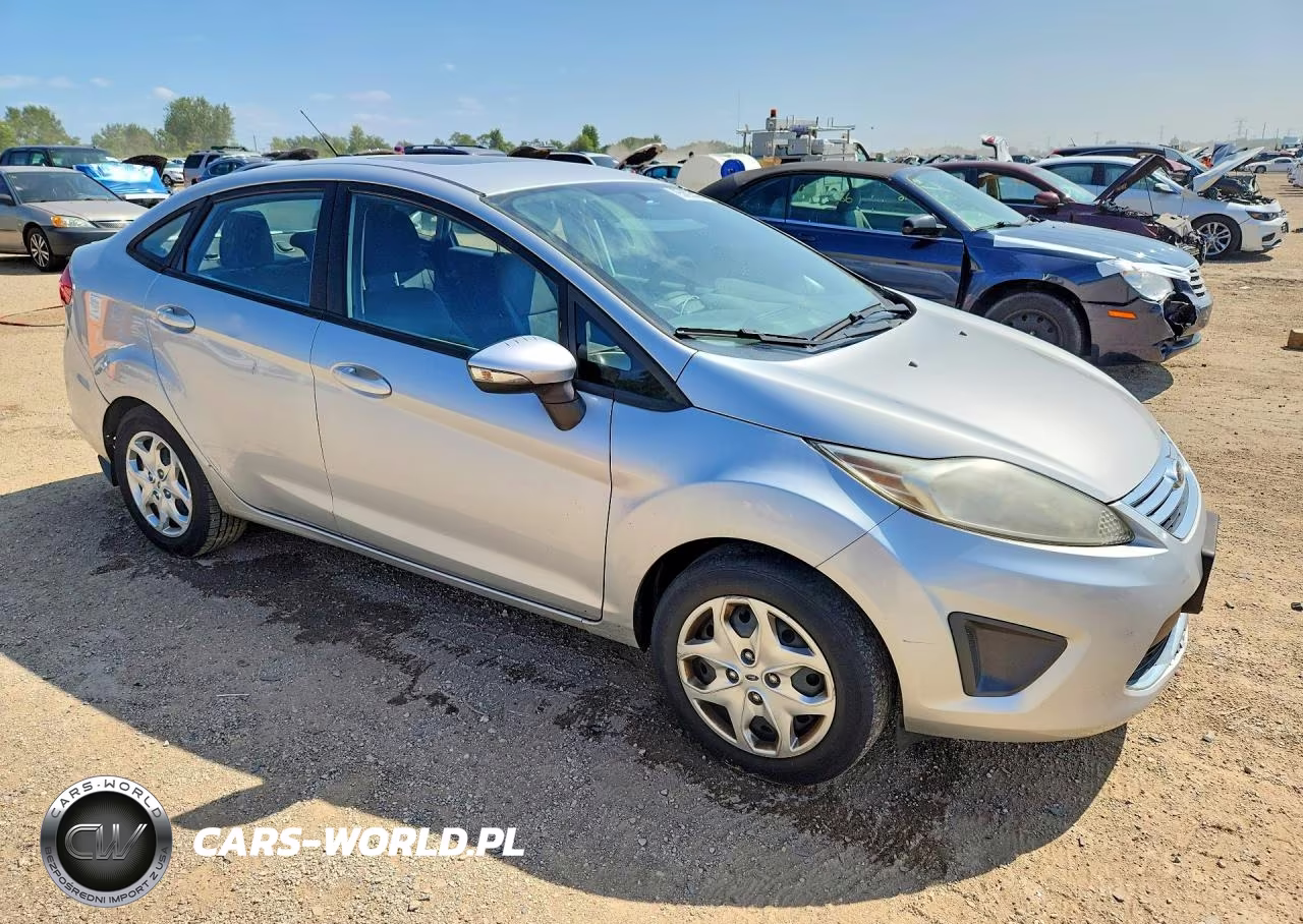 2013 Ford Fiesta Se VIN:3FADP4BJ9DM136873 - 4