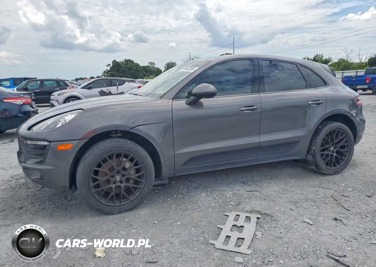 2016 Porsche Macan S