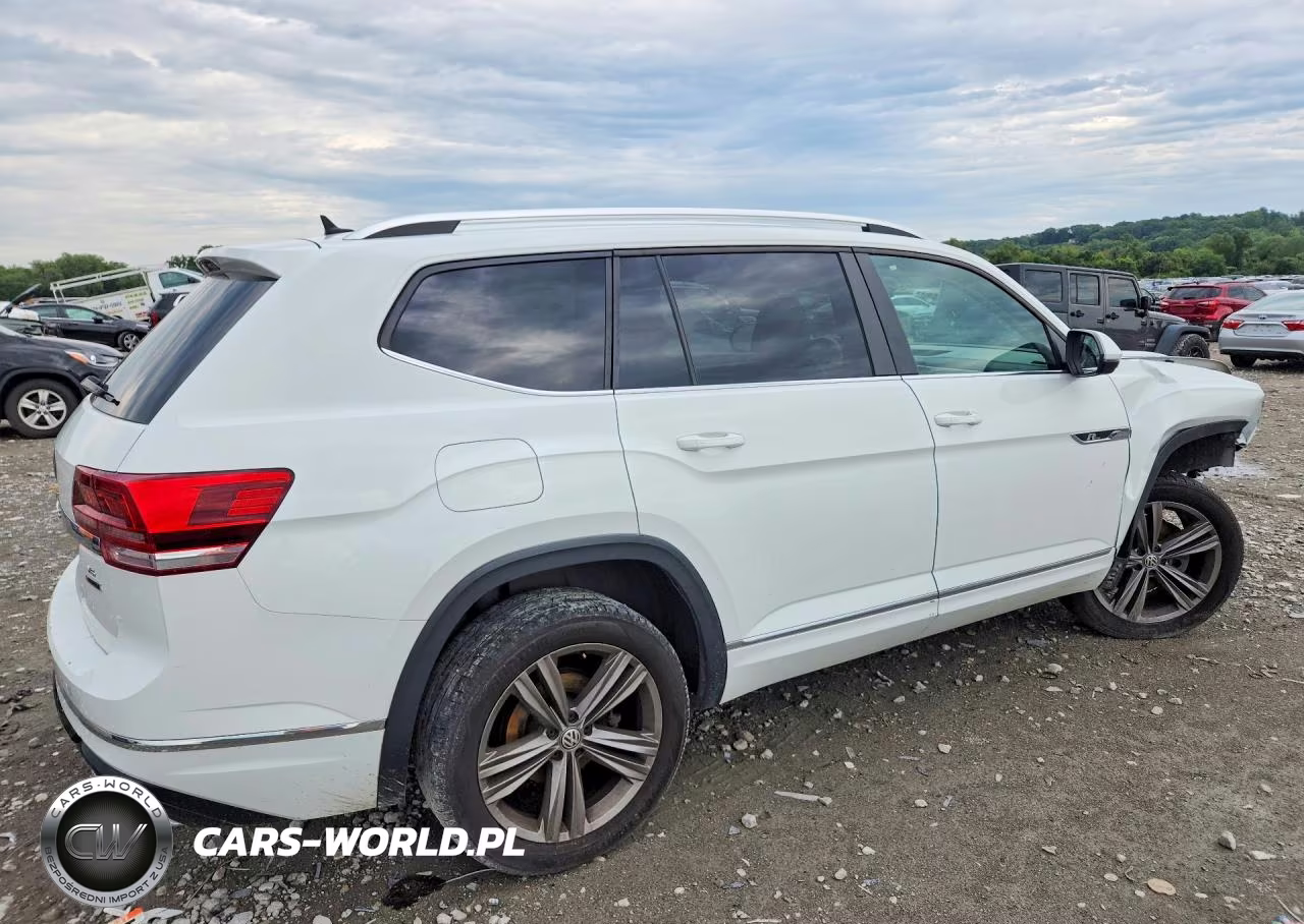 2018 Volkswagen Atlas Se VIN:1V2PR2CA5JC519127 - 3