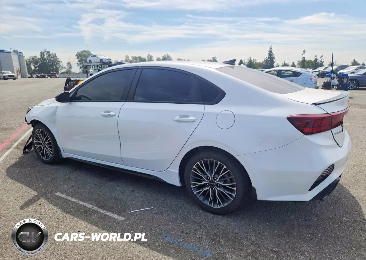 2023 Kia Forte Gt Line VIN:3KPF54AD0PE610468 - 2