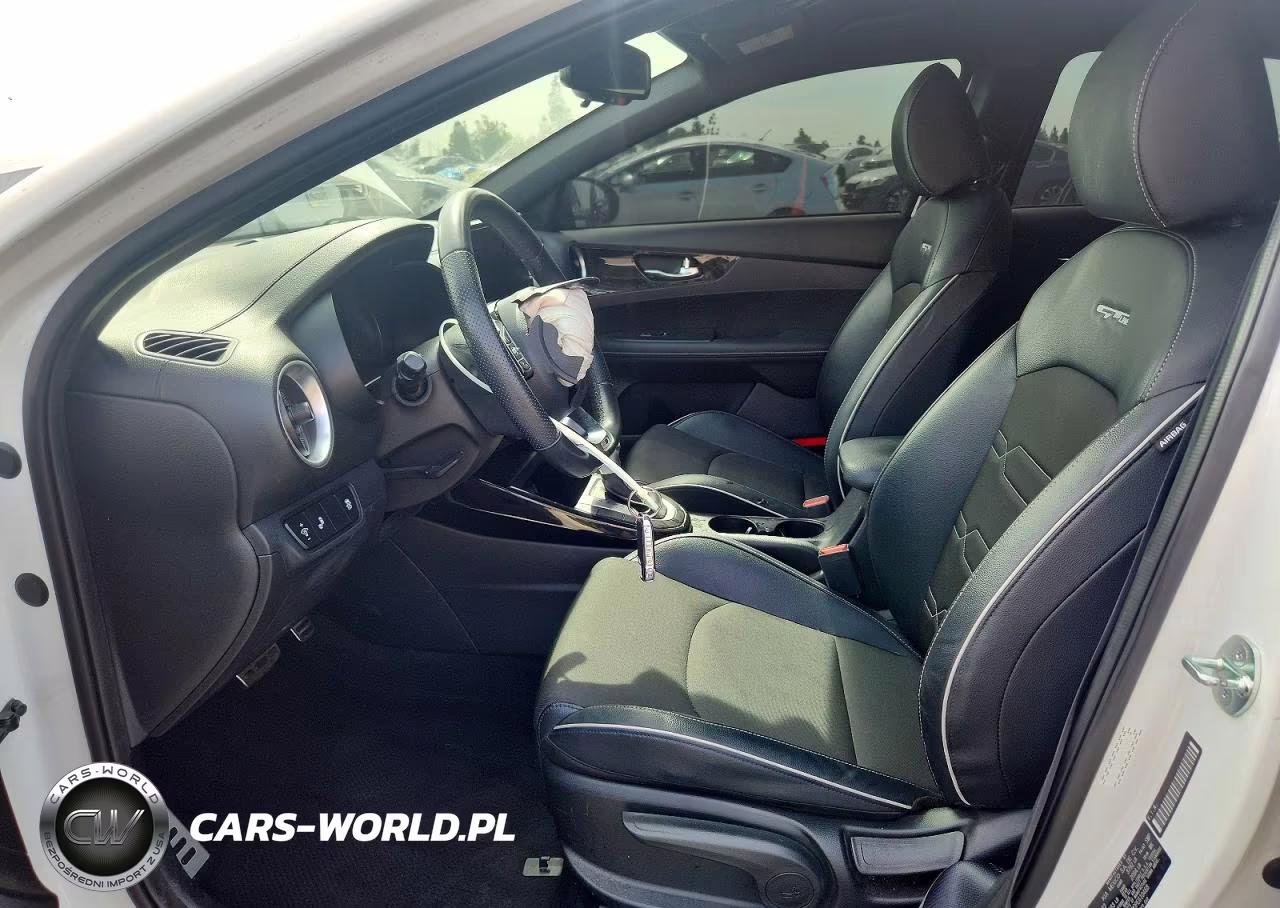 2023 Kia Forte Gt Line VIN:3KPF54AD0PE610468 - 7