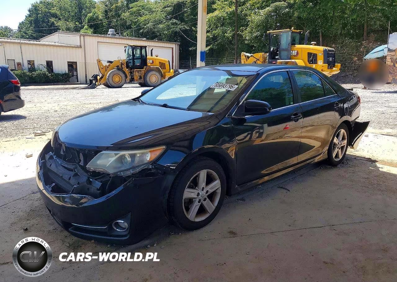 2014 Toyota Camry Se – zdjęcie 1 z 12