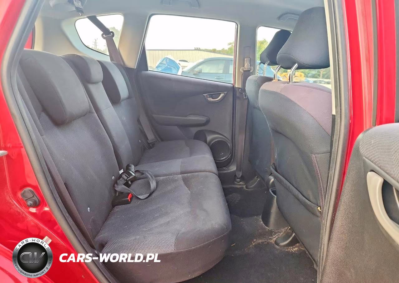 2011 Honda Fit Sport VIN:JHMGE8H66BC004643 - 10