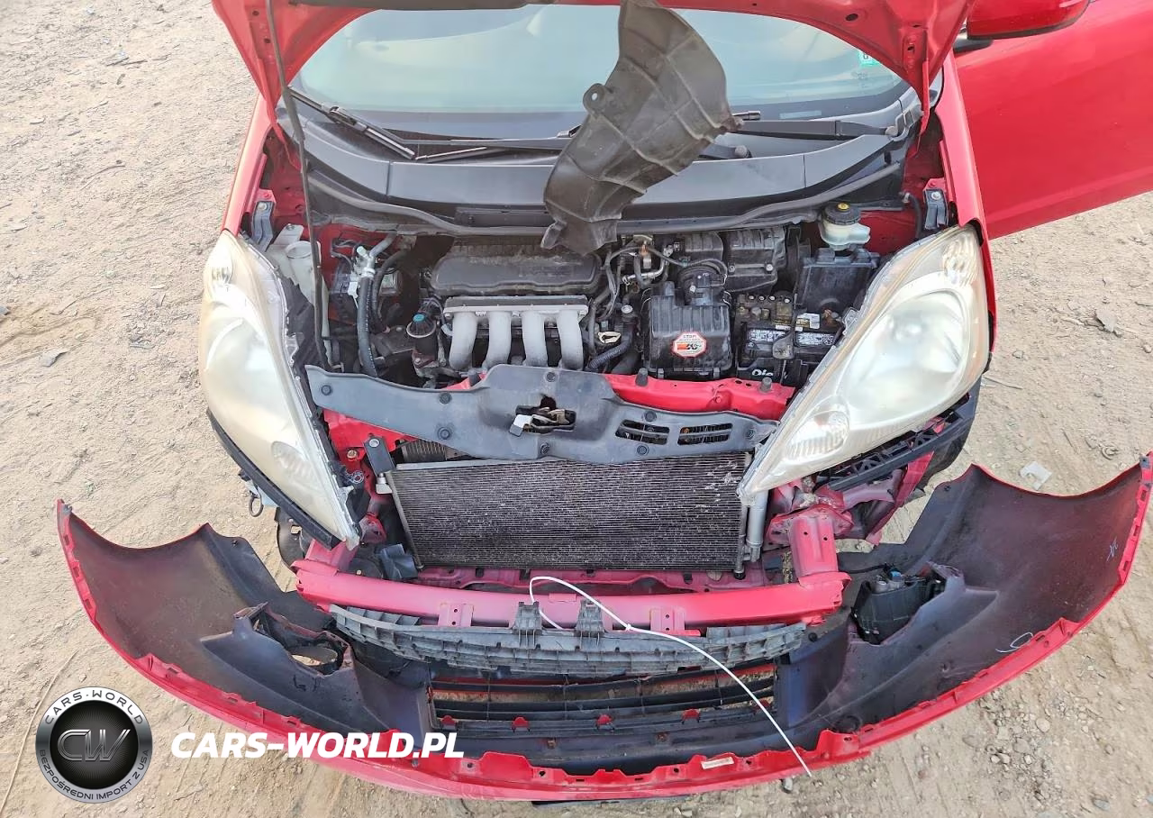 2011 Honda Fit Sport VIN:JHMGE8H66BC004643 - 11