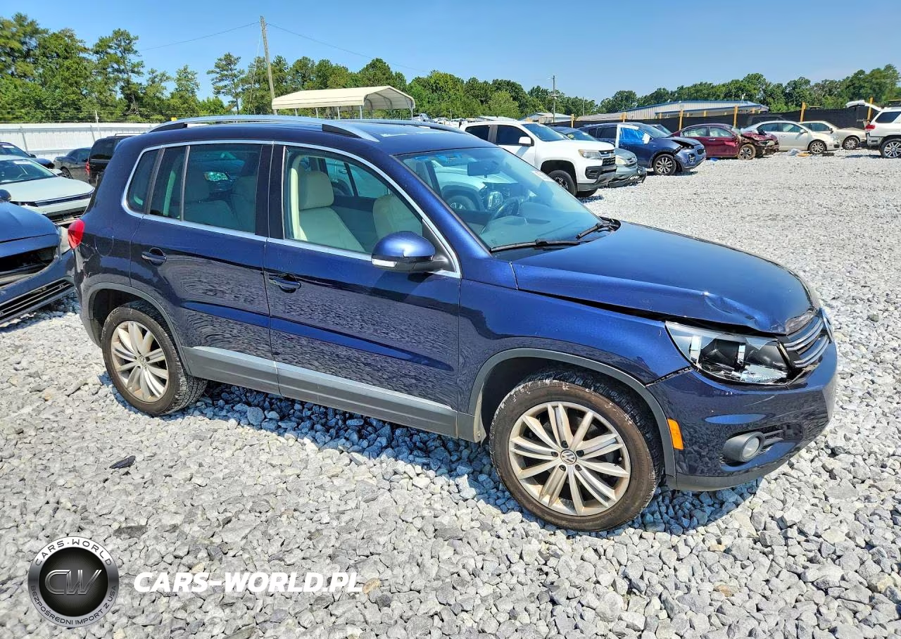 2015 Volkswagen Tiguan S VIN:WVGAV7AX2FW592898 - 4