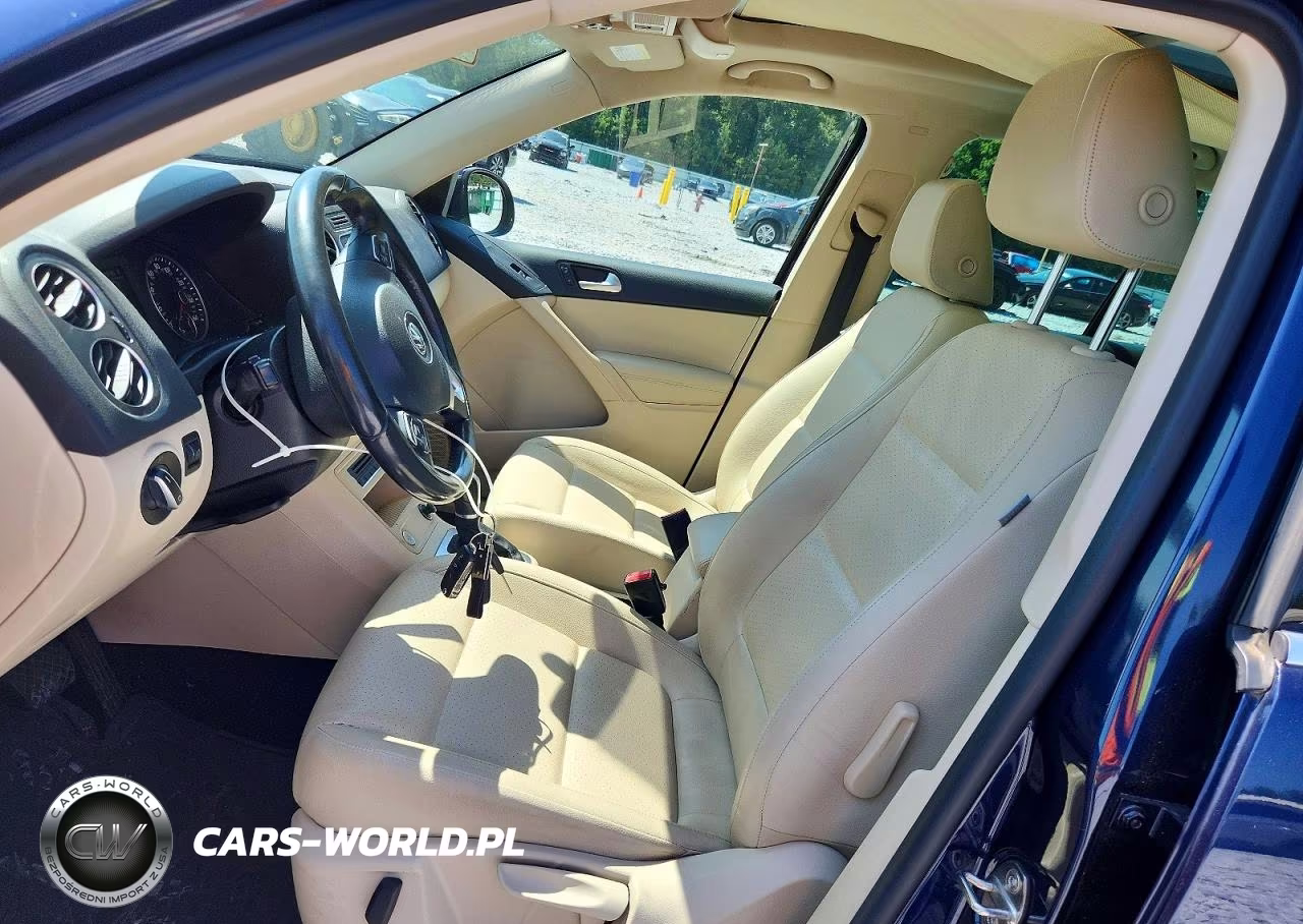2015 Volkswagen Tiguan S VIN:WVGAV7AX2FW592898 - 7