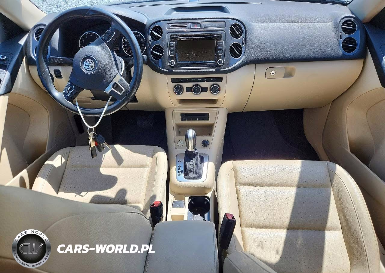 2015 Volkswagen Tiguan S VIN:WVGAV7AX2FW592898 - 8