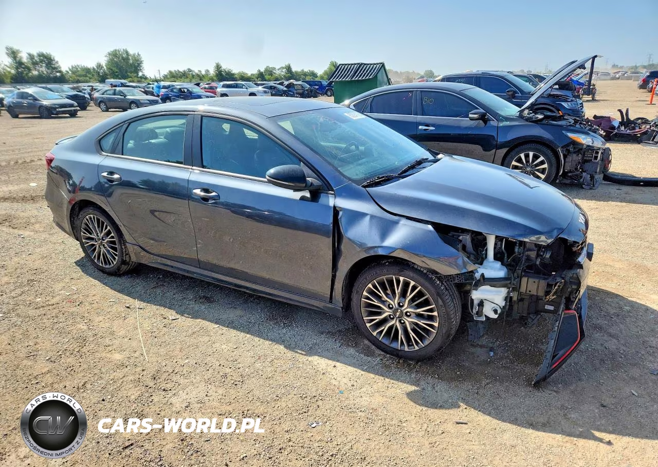 2022 Kia Forte Gt Line VIN:3KPF54AD2NE492971 - 4