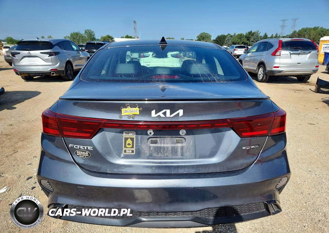 2022 Kia Forte Gt Line VIN:3KPF54AD2NE492971 - 6