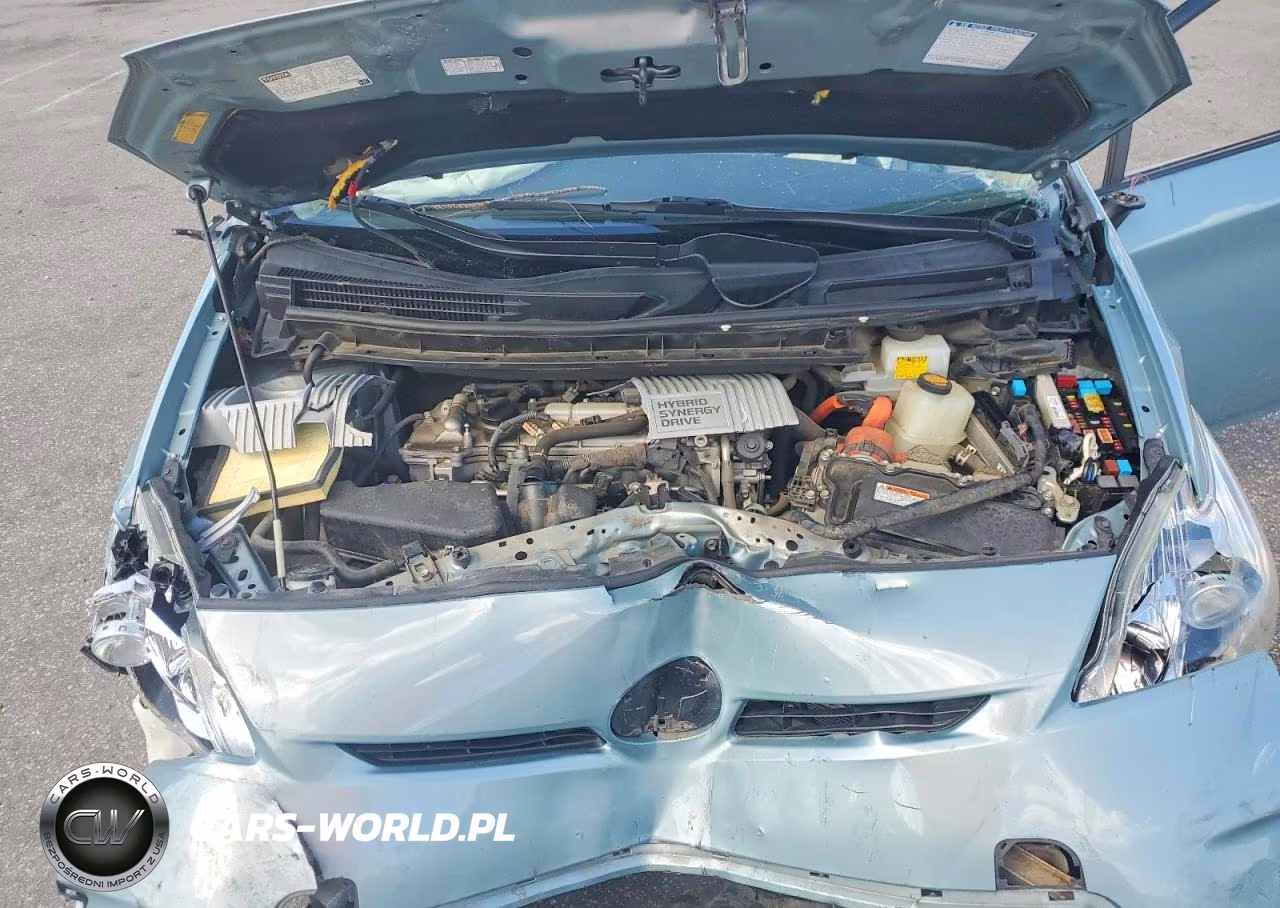 2013 Toyota Prius Two VIN:JTDKN3DU1D5703303 - 11
