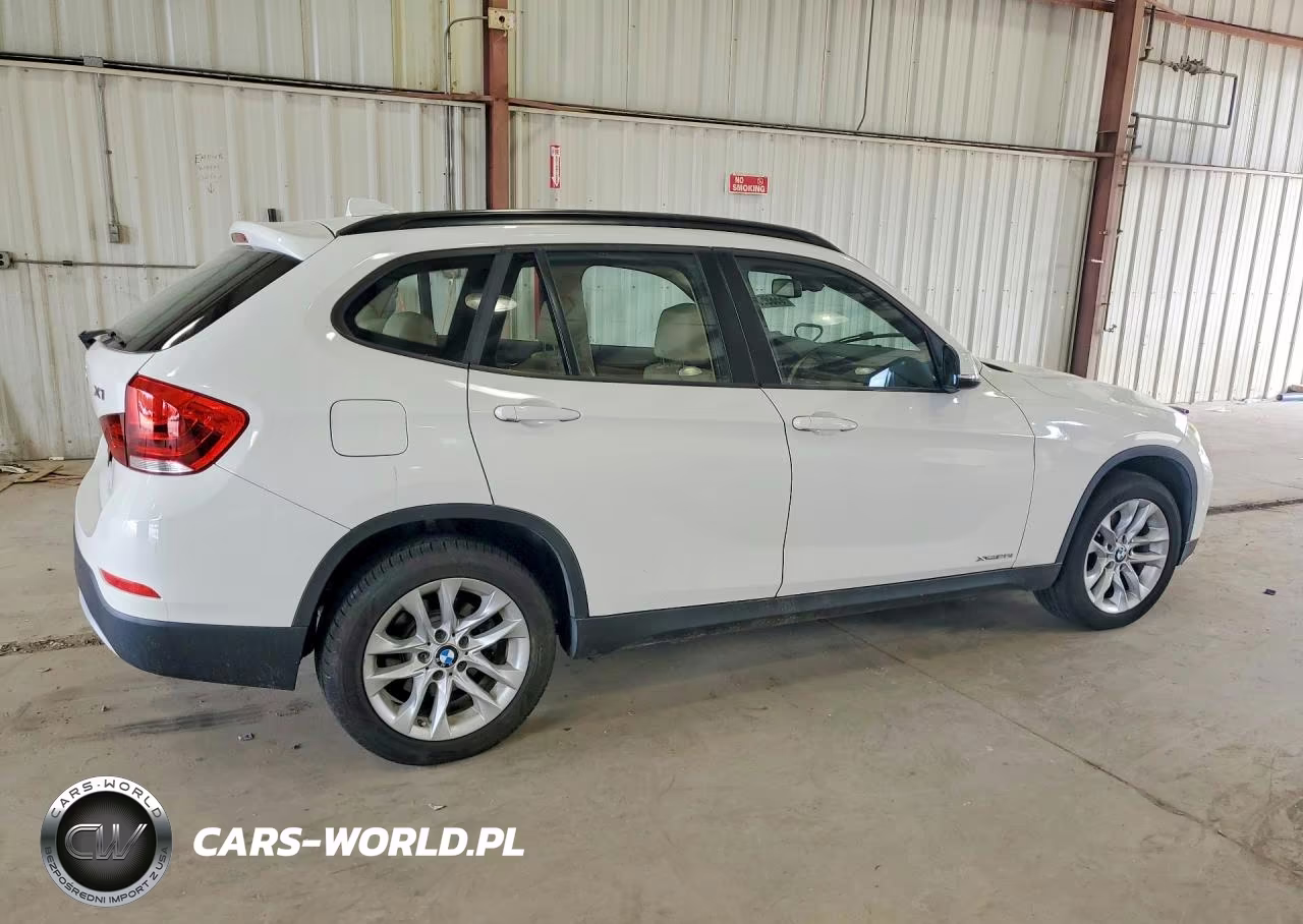 2015 BMW X1 xDrive28I VIN:WBAVL1C54FVY40446 - 3