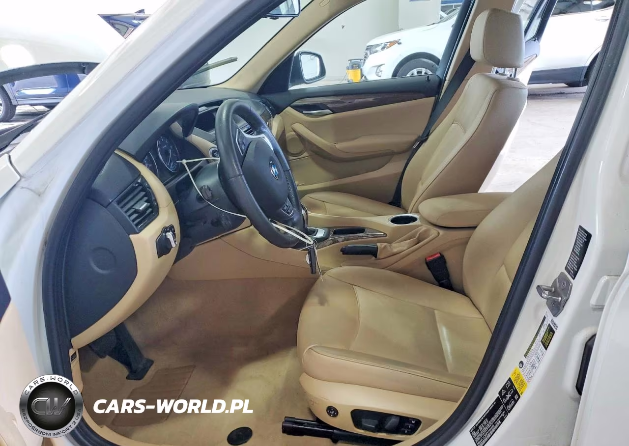 2015 BMW X1 xDrive28I VIN:WBAVL1C54FVY40446 - 7