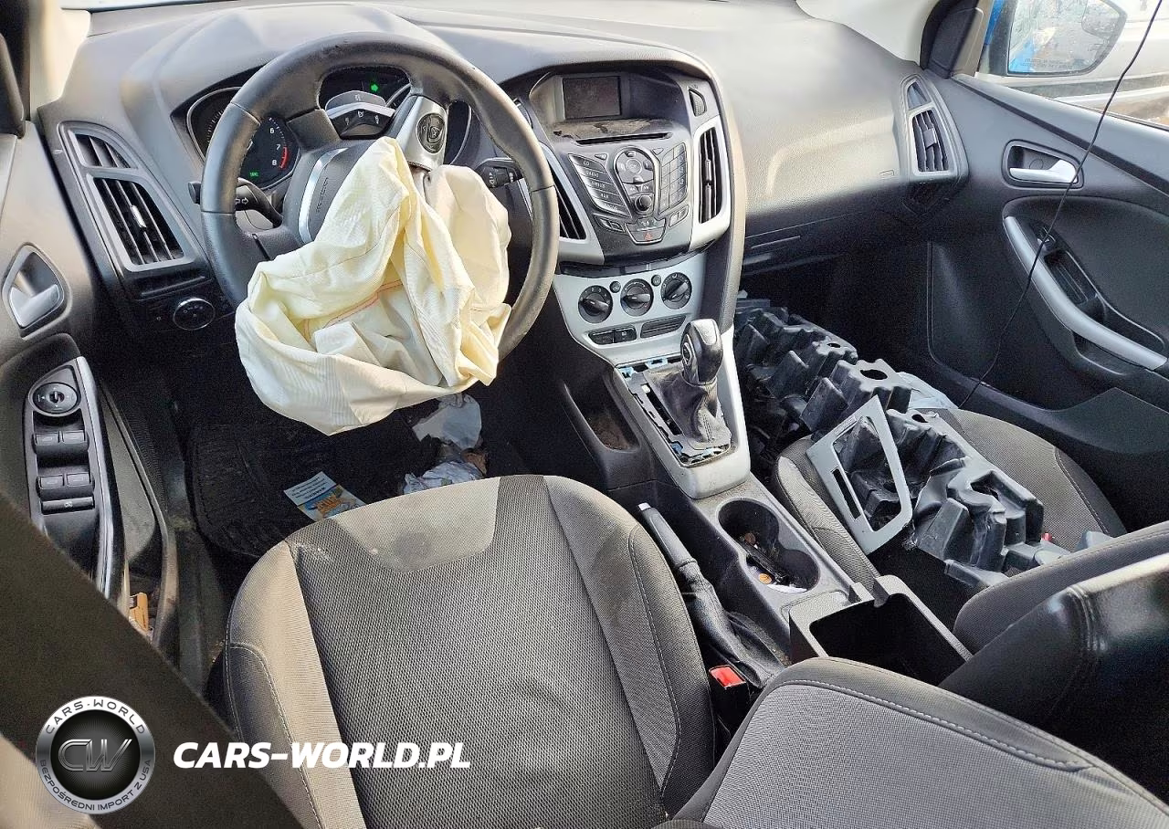 2012 Ford Focus Se VIN:1FAHP3K25CL322978 - 8