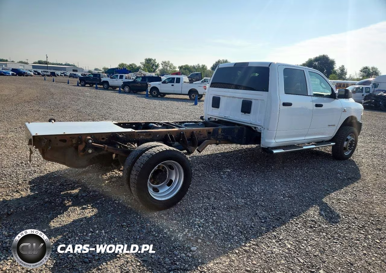 2020 Ram 5500 VIN:3C7WRNFL0LG130037 - 3
