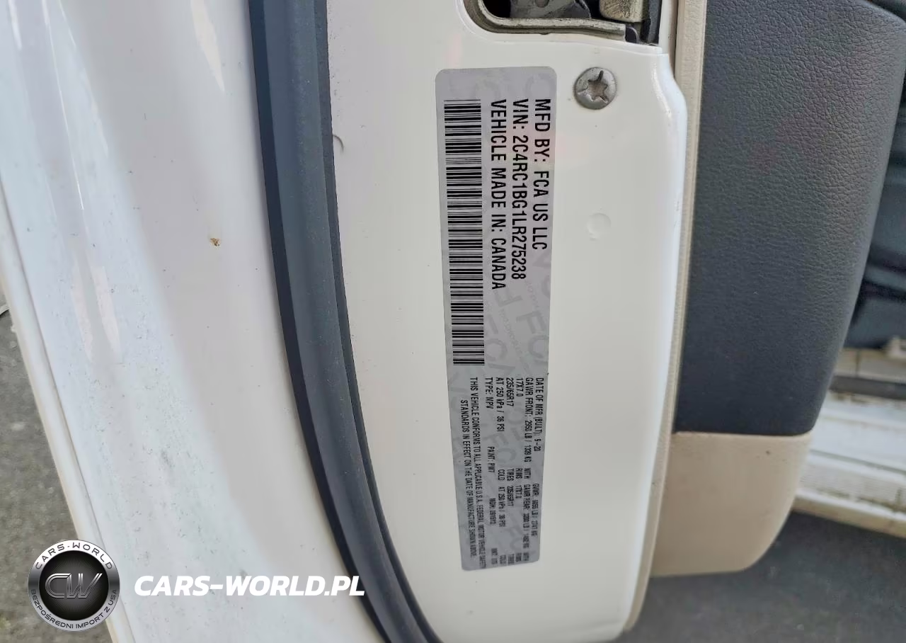 2020 Chrysler Pacifica Touring L VIN:2C4RC1BG1LR275238 - 13