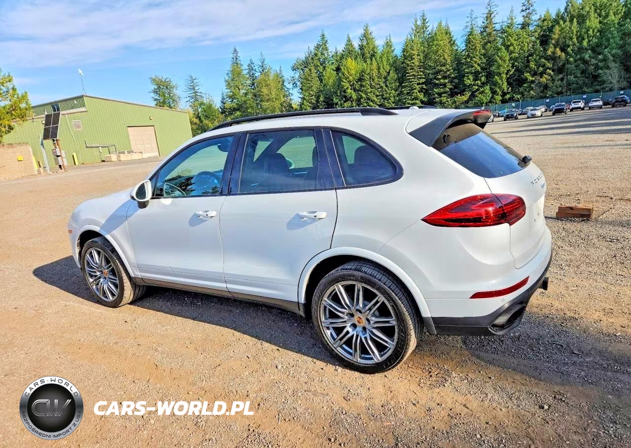 2017 Porsche Cayenne Base-Platinum Edition VIN:WP1AA2A24HKA89003 - 2