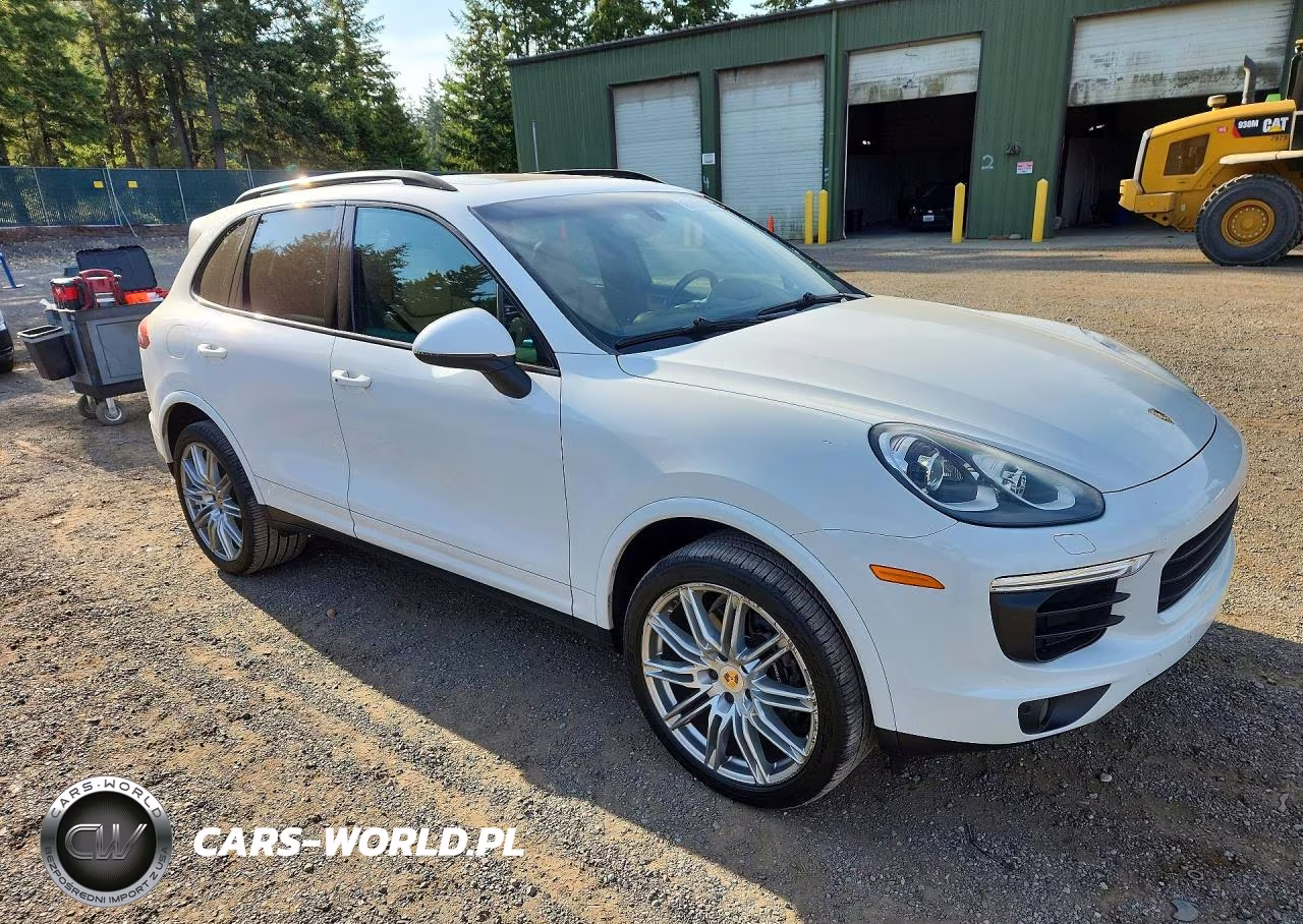 2017 Porsche Cayenne Base-Platinum Edition VIN:WP1AA2A24HKA89003 - 4
