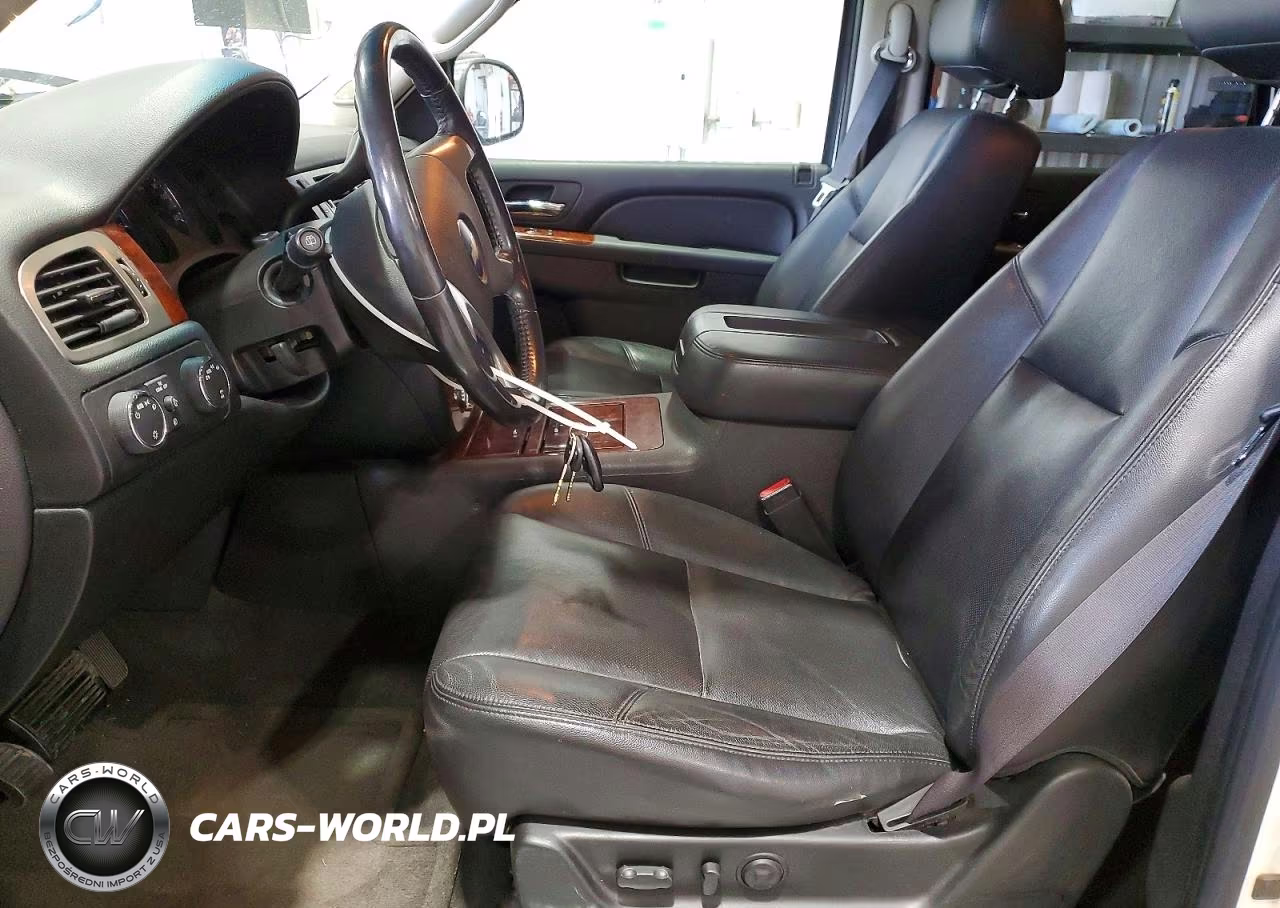 2010 Chevrolet Tahoe K1500 Ltz VIN:1GNUKCE09AR137268 - 7