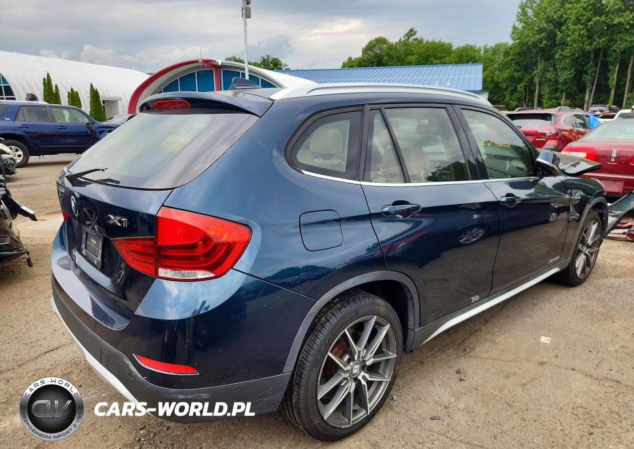 2013 BMW X1 xDrive28I VIN:WBAVL1C53DVR88083 - 3