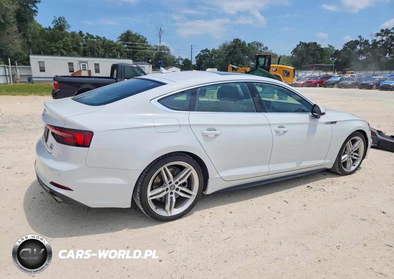 2018 Audi A5 Premium Plus S-Line VIN:WAUENCF52JA065789 - 3
