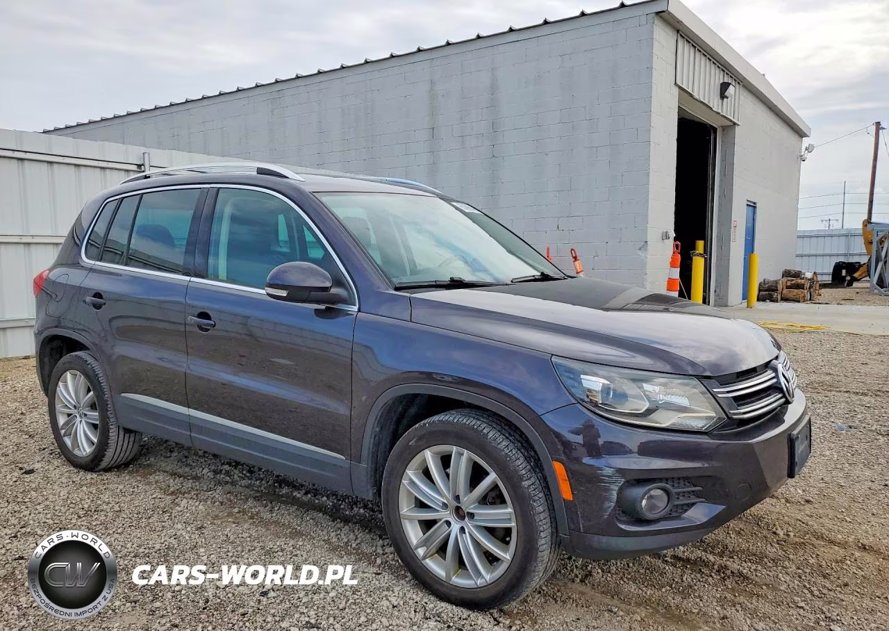 2016 Volkswagen Tiguan S VIN:WVGAV7AX3GW529133 - 4